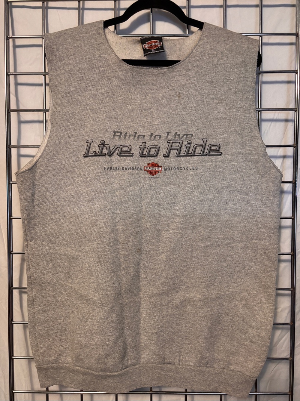 Harley-Davidson Gray Sleeveless Tank with 'Live to Ride' Chest Graphic